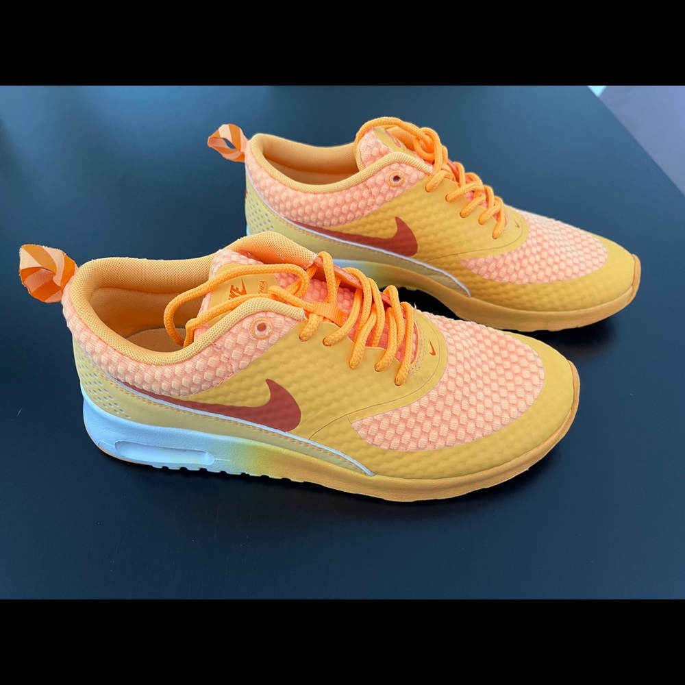 Nike air Max Thea size 6.5US